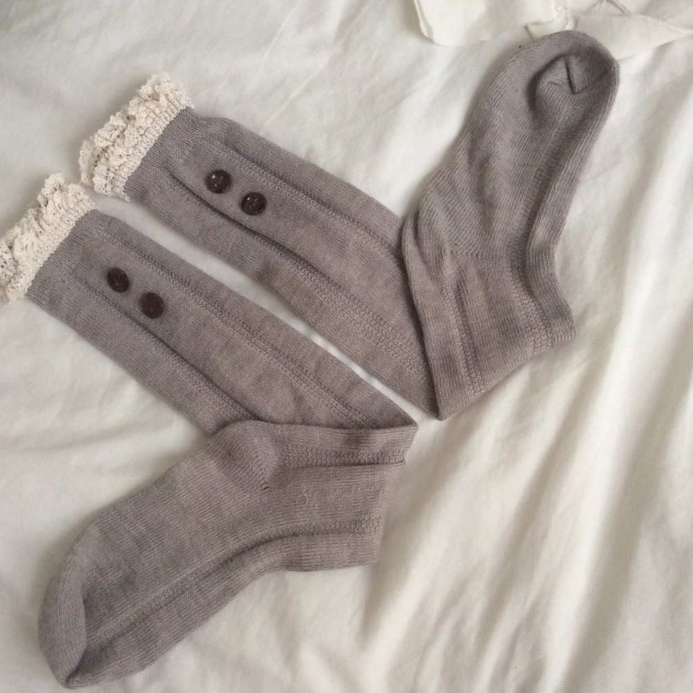 ❗️MOVING SALE❗️NWOT Knee-high Decorative Socks